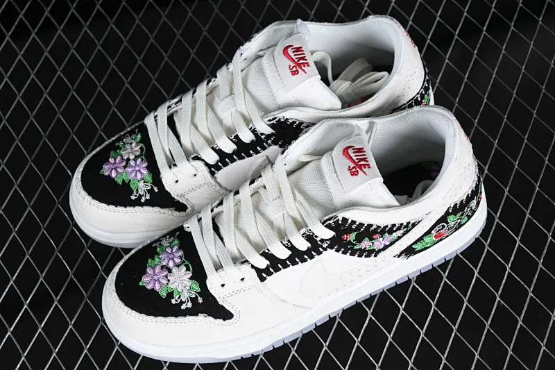 All categories Nk SB Dunk series Nk SB Dunk Low low-top sneakers Nk SB Dunk Low "N7" floral embroidery SB low-top casual sneakers FD6951-300